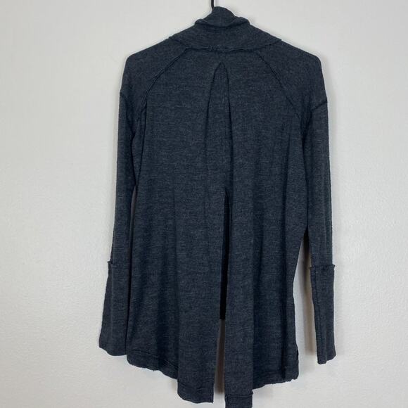 Free People Split Back Turtleneck Top Size Small - Picture 4 of 9